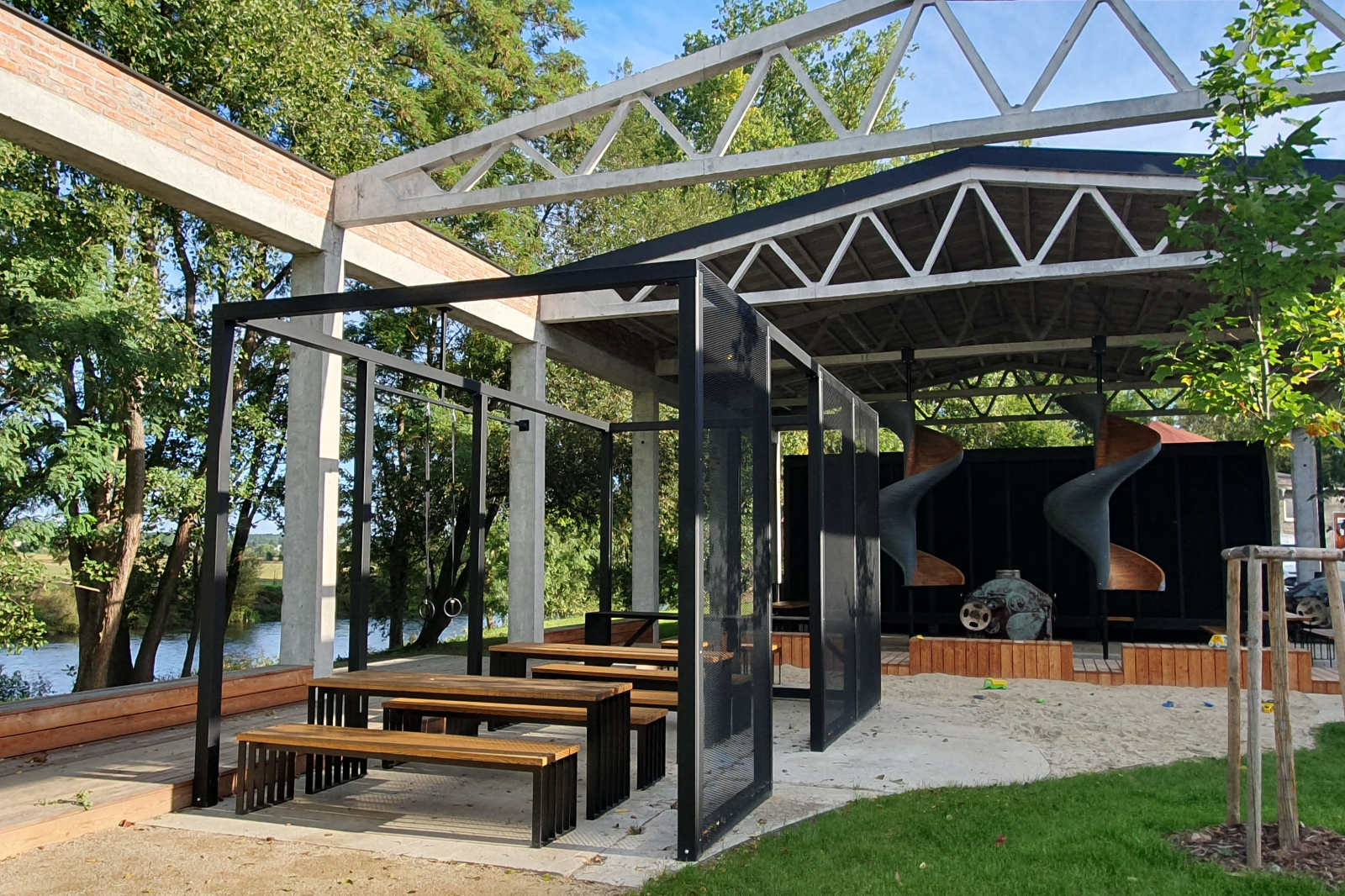 LONOCO architekti a LON design